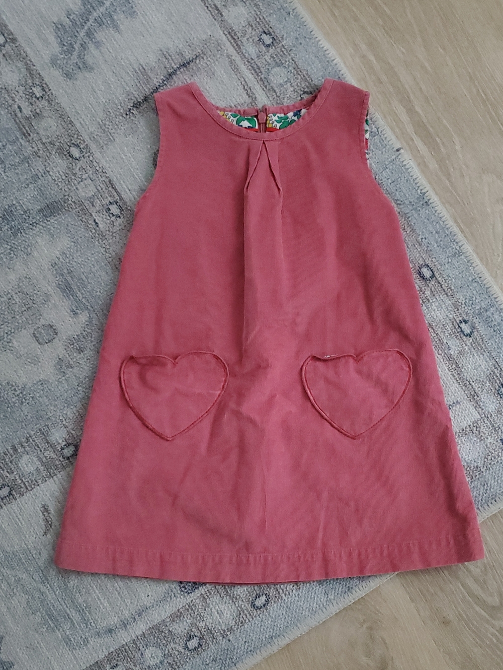 Mini Boden Girls Corduroy Jumper Dress Heart Pockets Sz4-5y